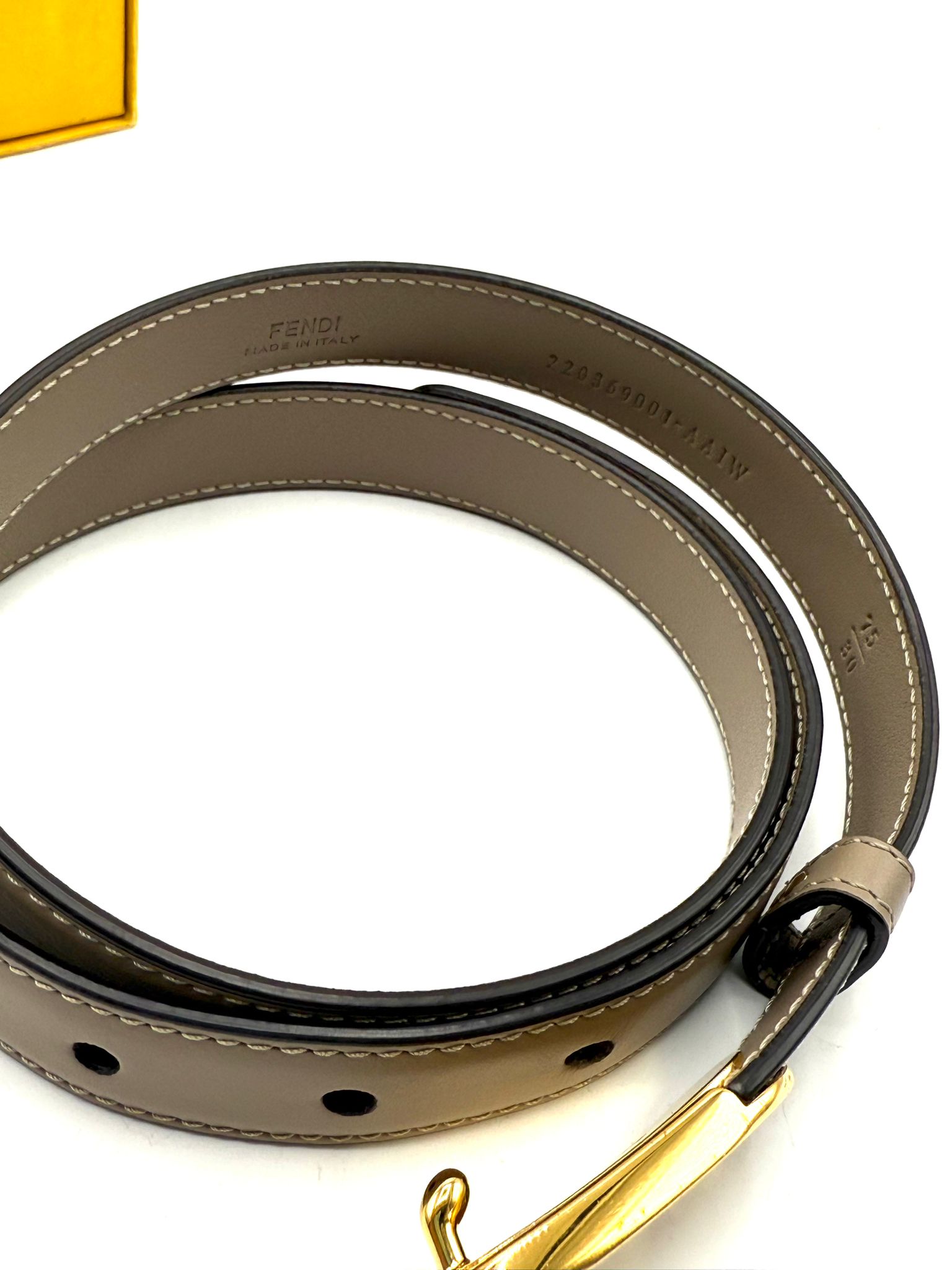 cinturón Fendi Selleria Leather
