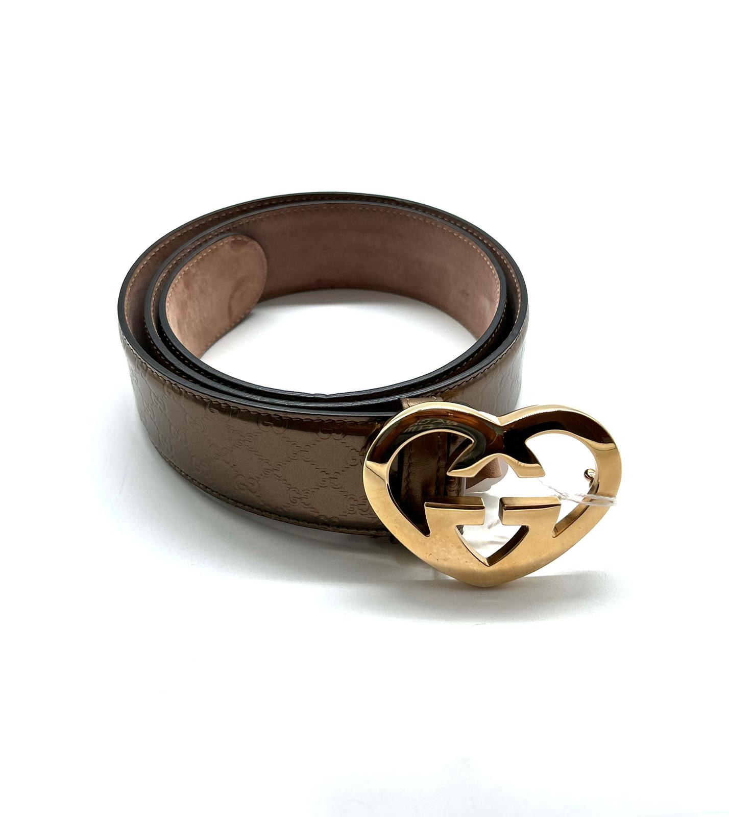 cinturon gucci corazón