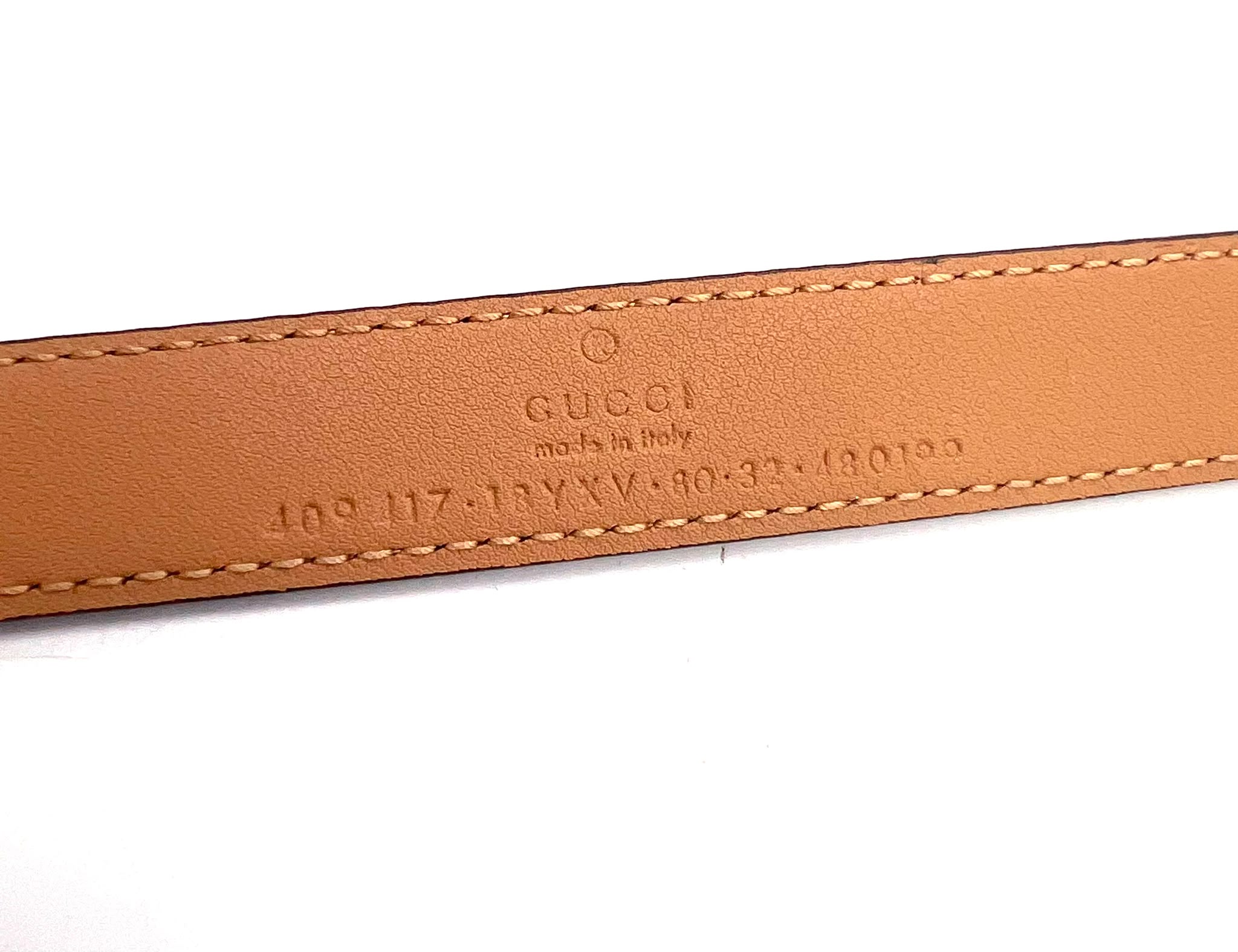 cinturón Gucci GG Bucket