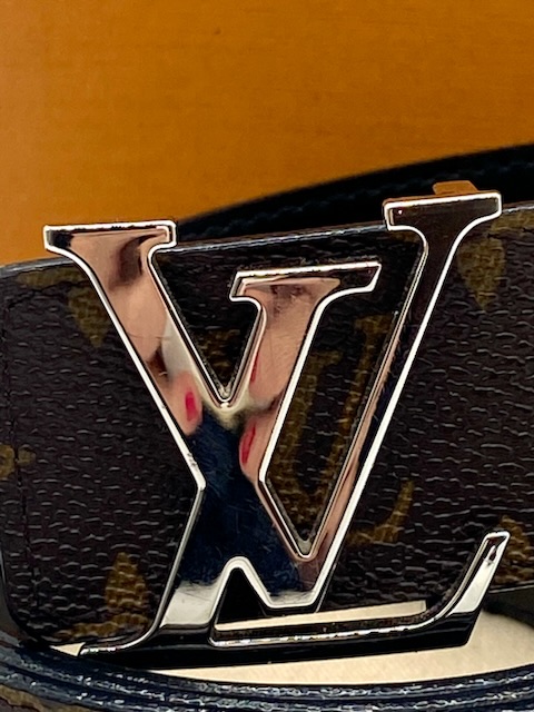 Cinturón initiales Louis Vuitton monogram