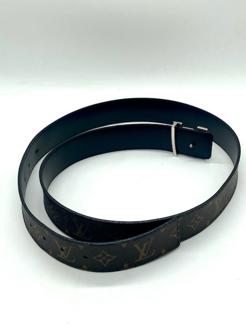 Cinturón initiales Louis Vuitton monogram