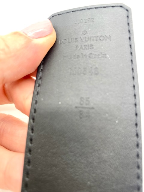 Cinturón Louis Vuitton con hebilla doble azul