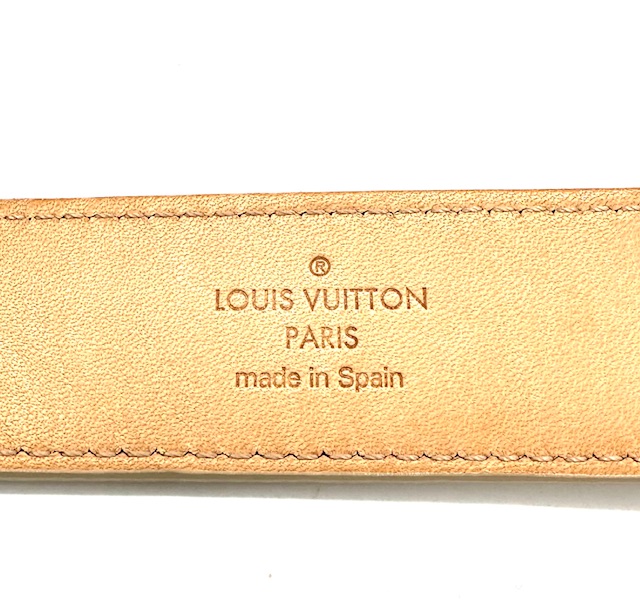 Cinturón Louis Vuitton de charol beige