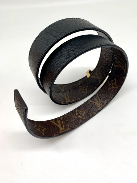 Reversible Louis Vuitton belt