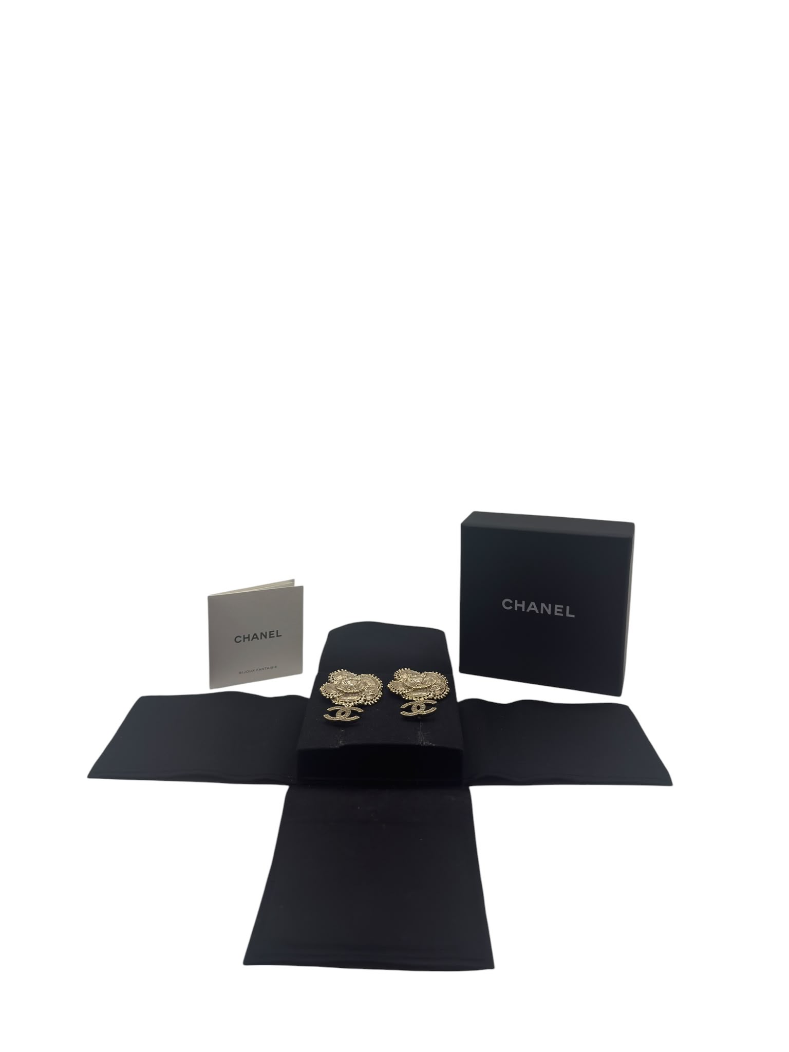 Colgantes Chanel