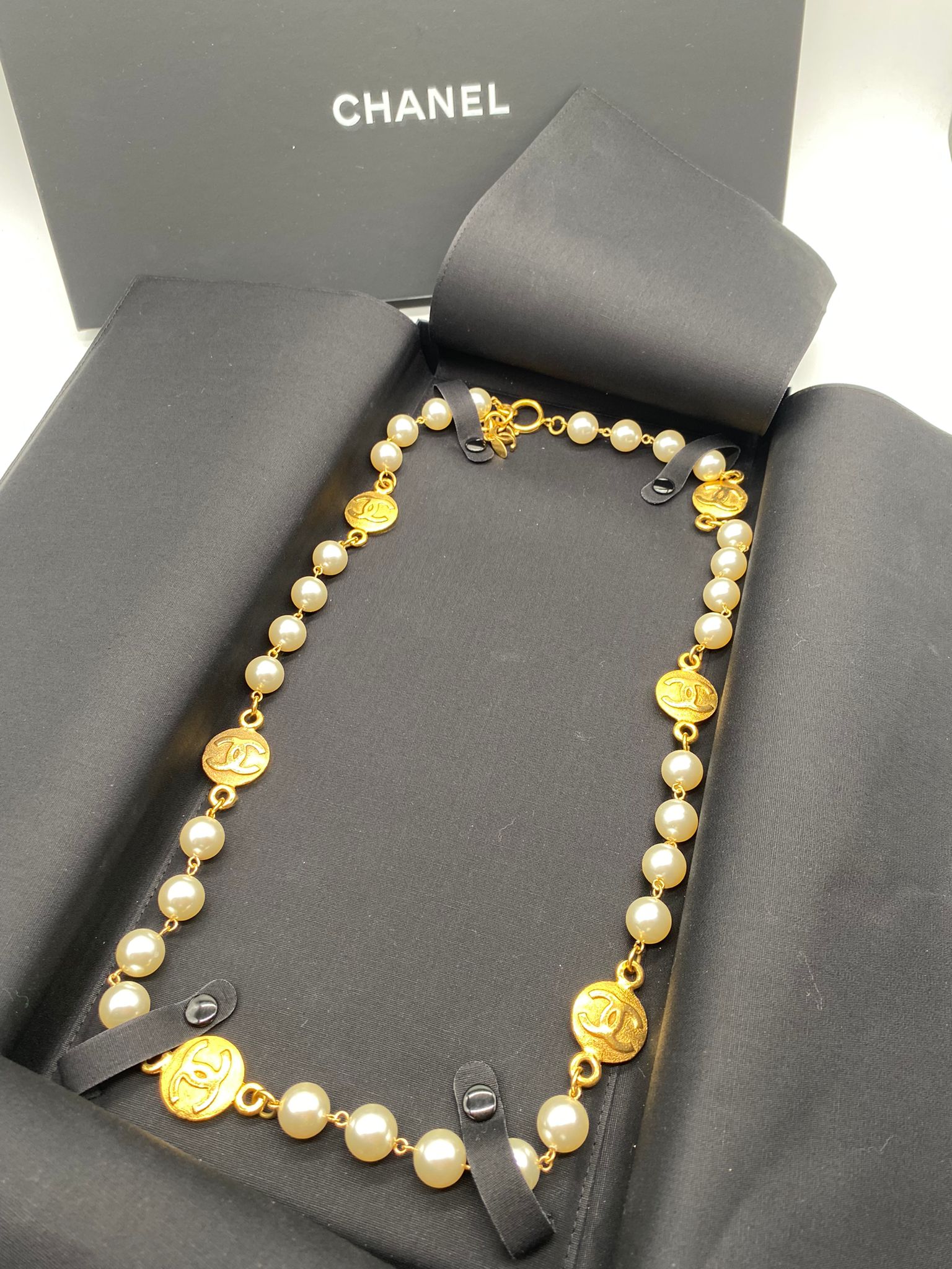 collar chanel
