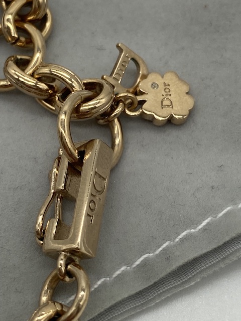 Collar con Charms Dior