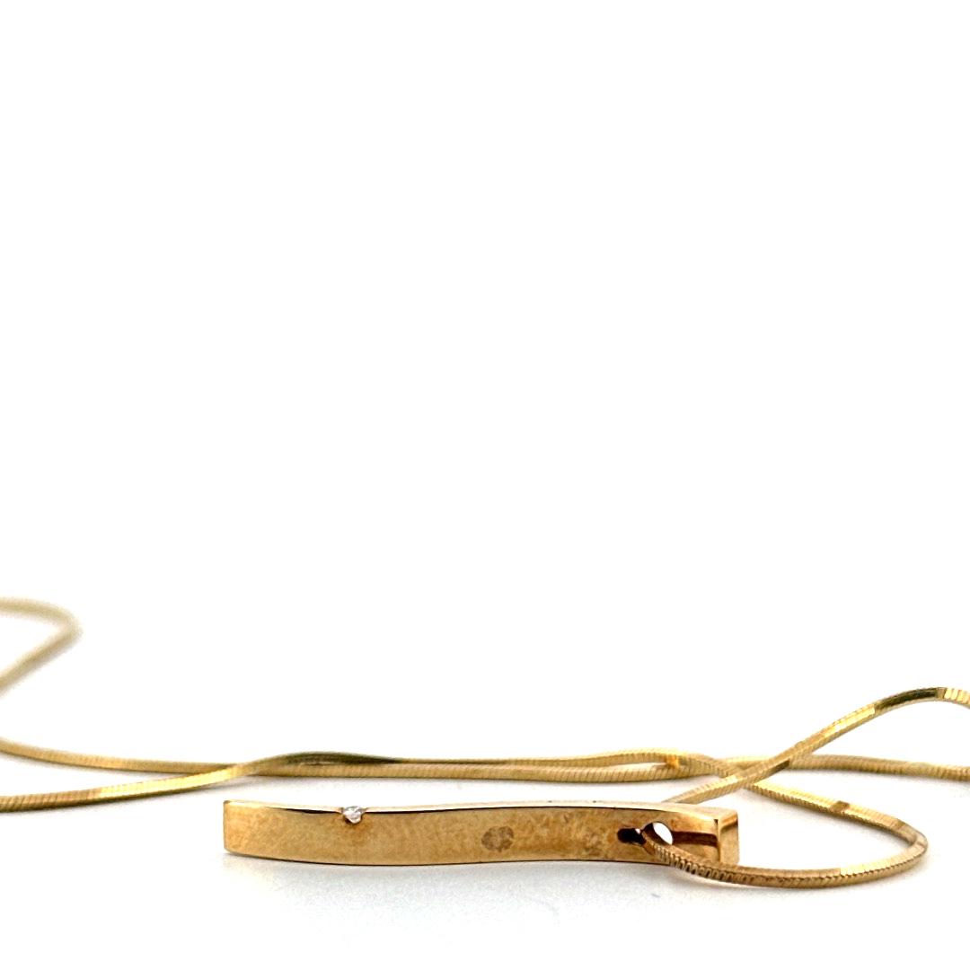 conjunto de pendientes y gargantilla de oro
