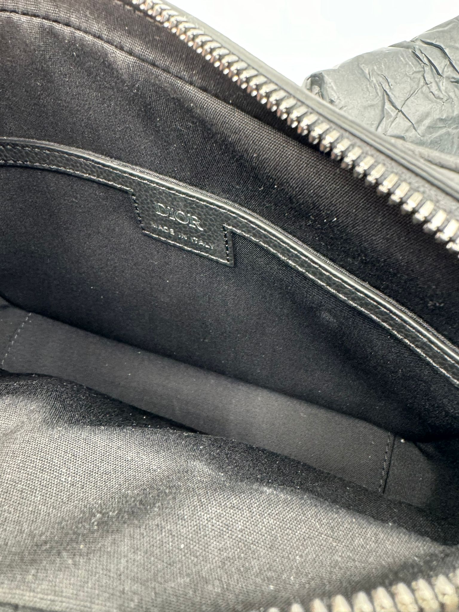 dior messenger