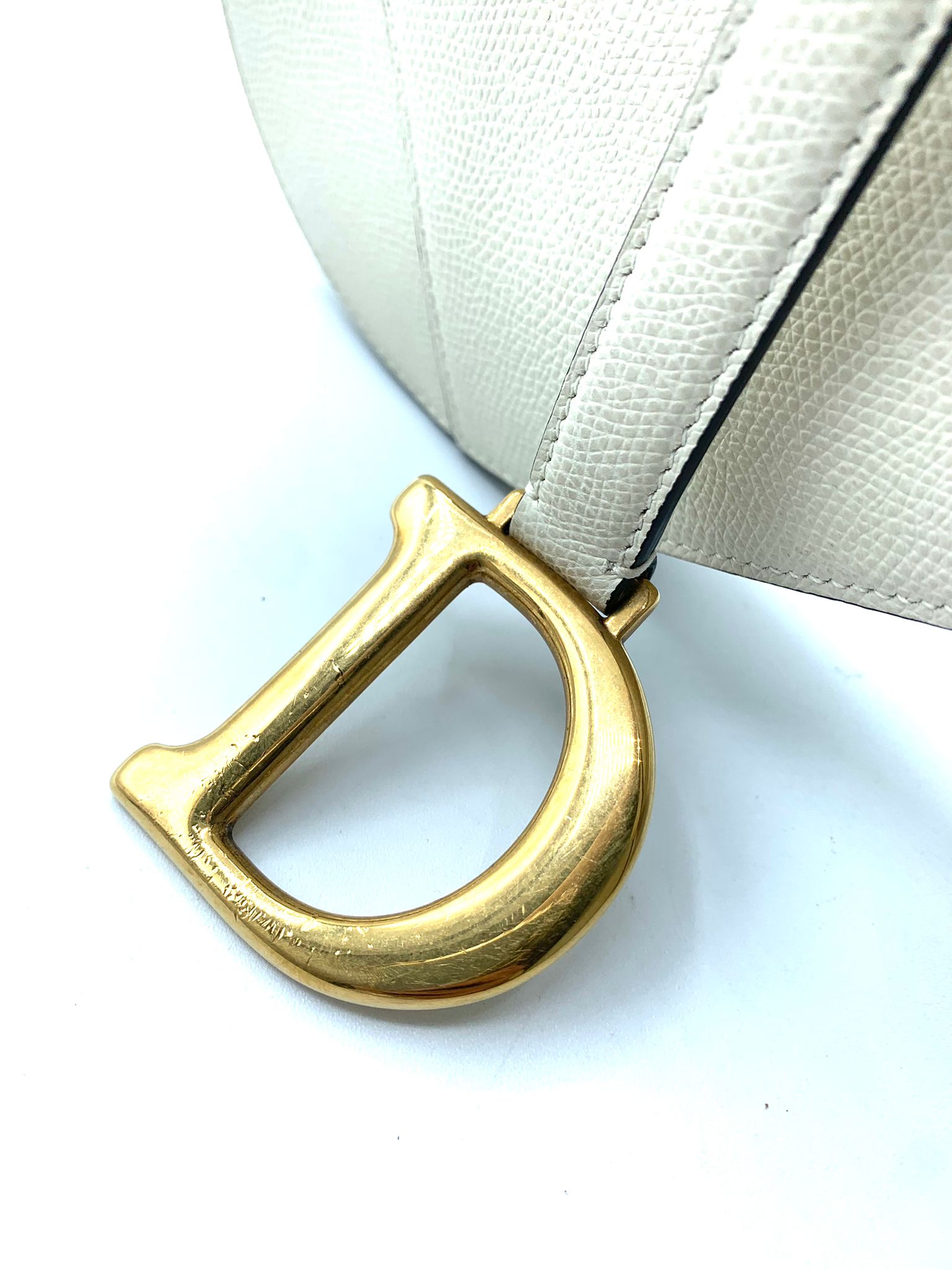 Dior saddle cuero blanco