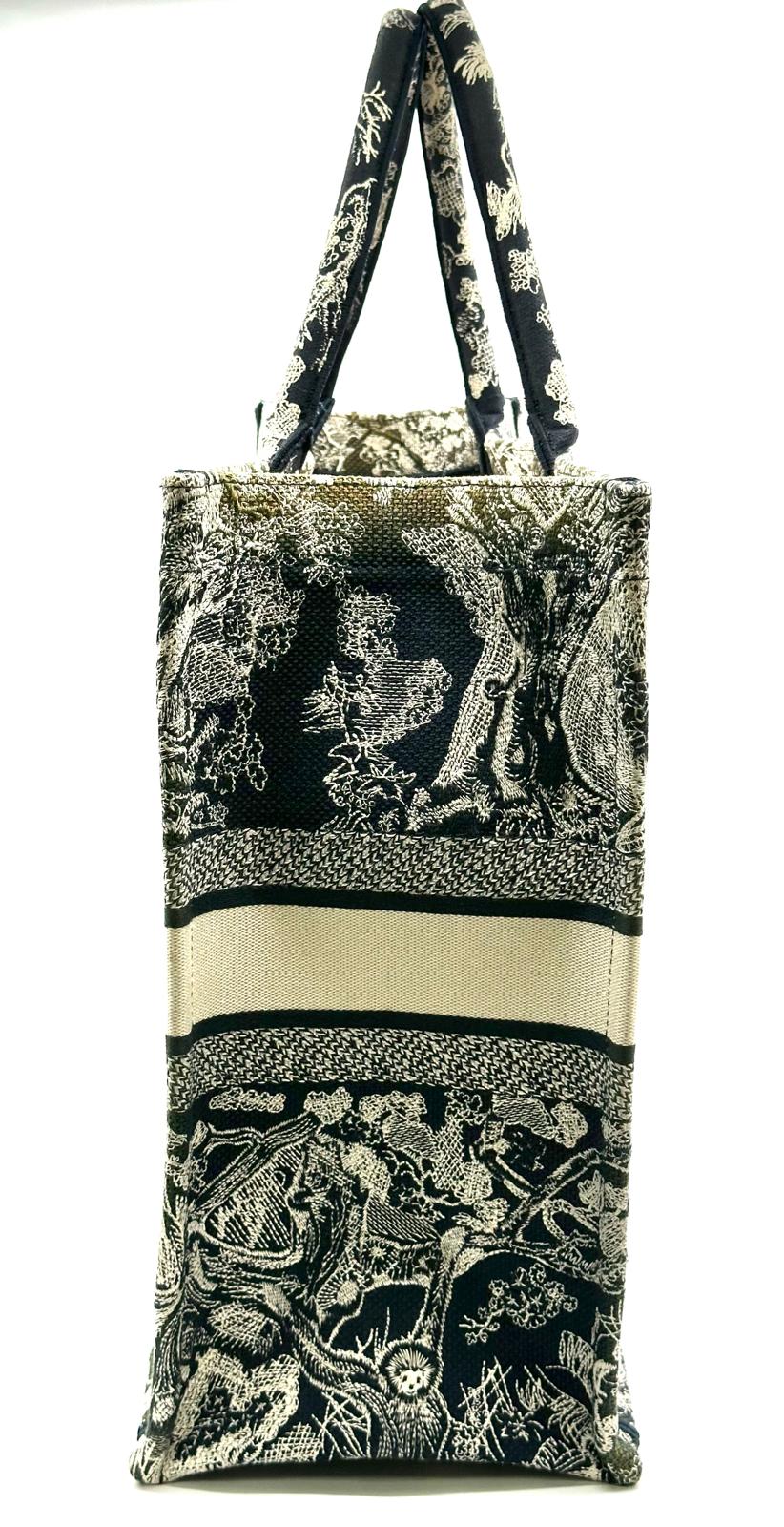 dior tote book
