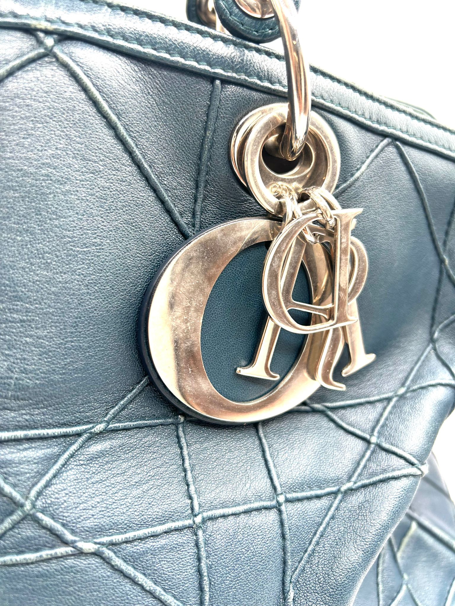 dior tote diorama