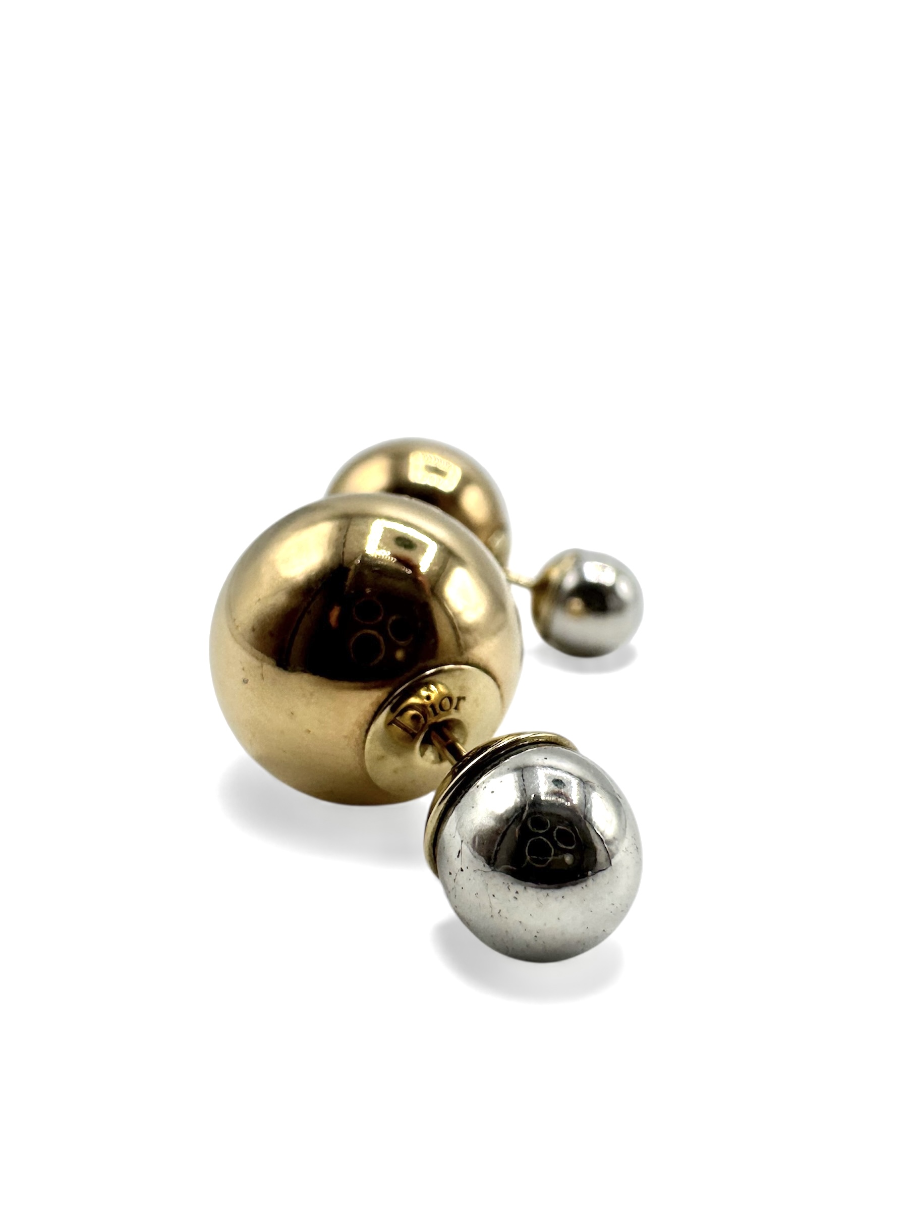 Dior Tribales – Pendientes de botón