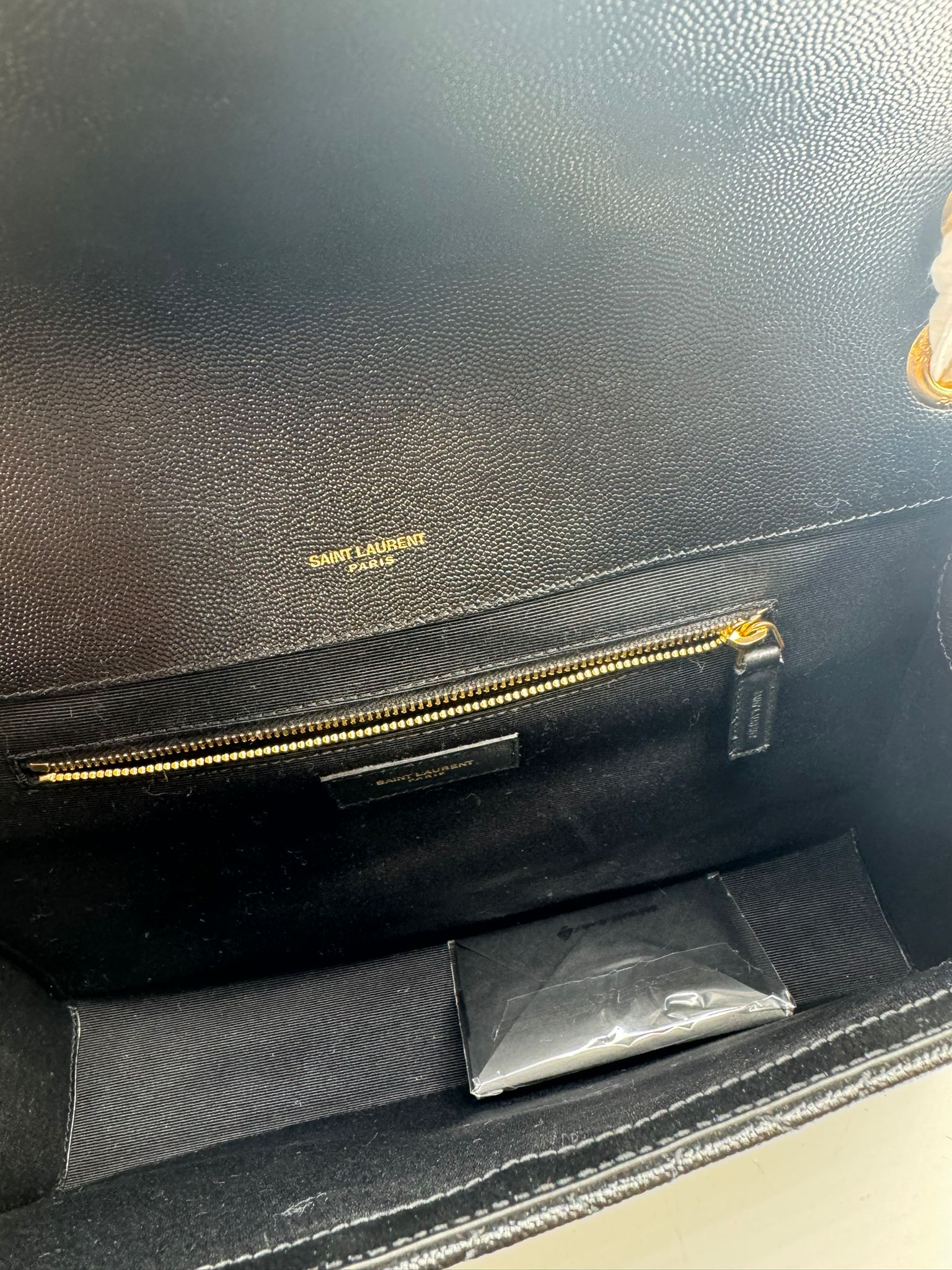 envelope saint laurent