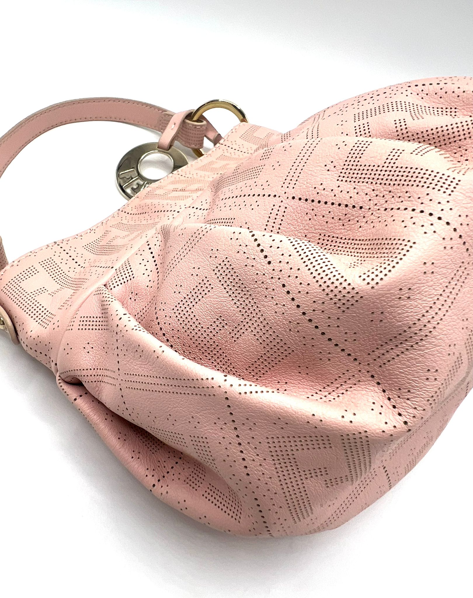 fendi memole
