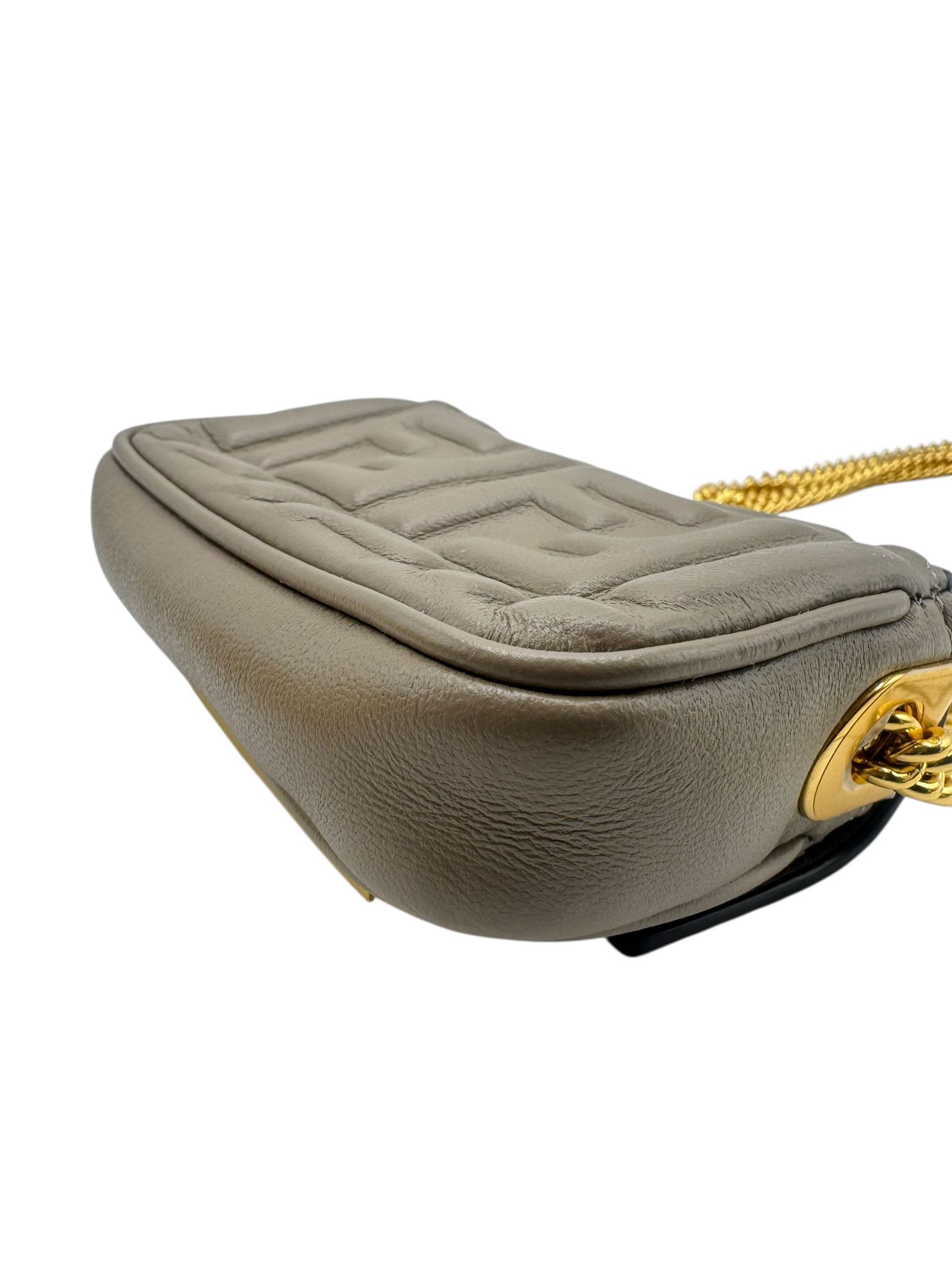 Fendi nano Baguette