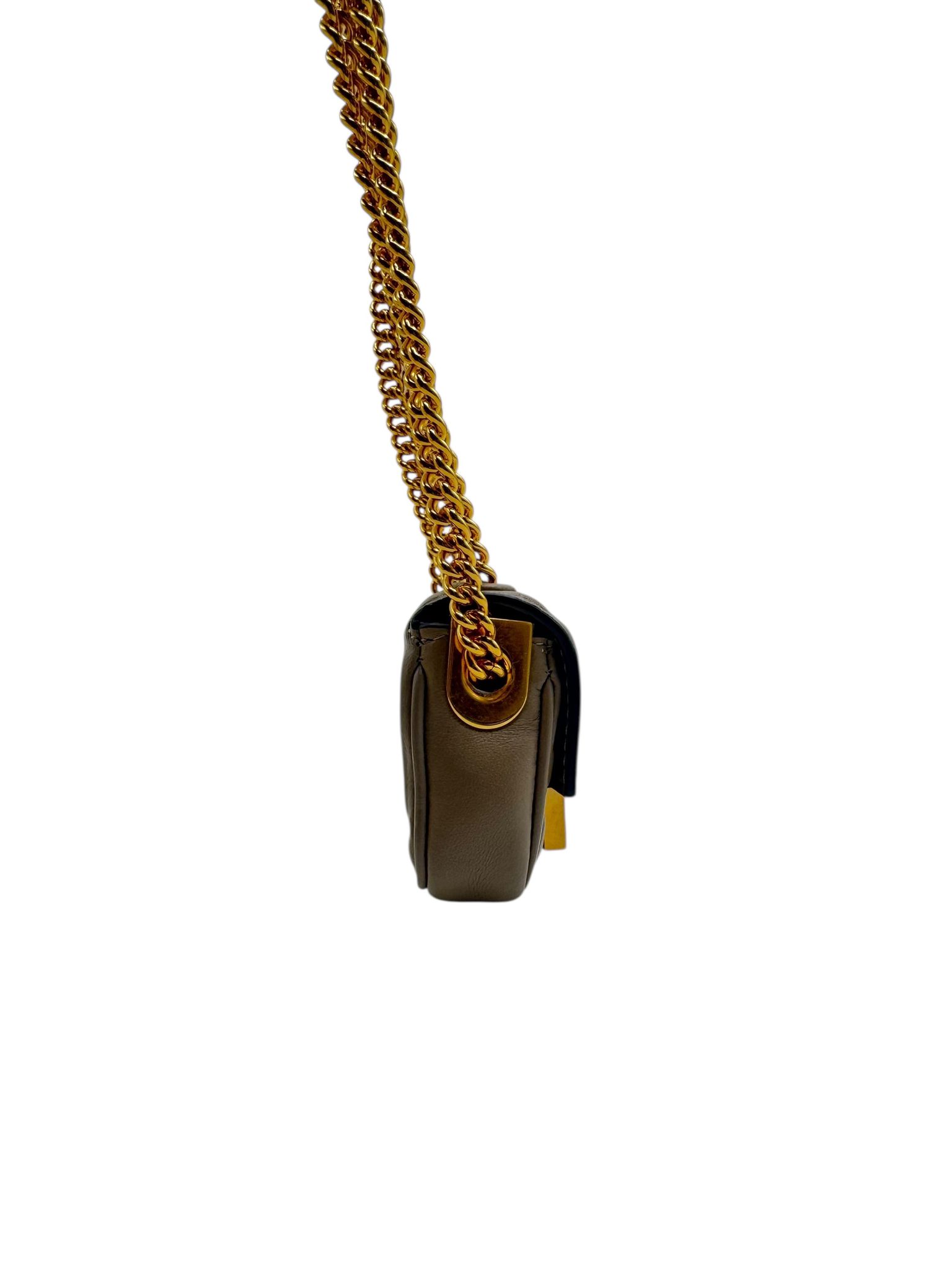 Fendi nano Baguette