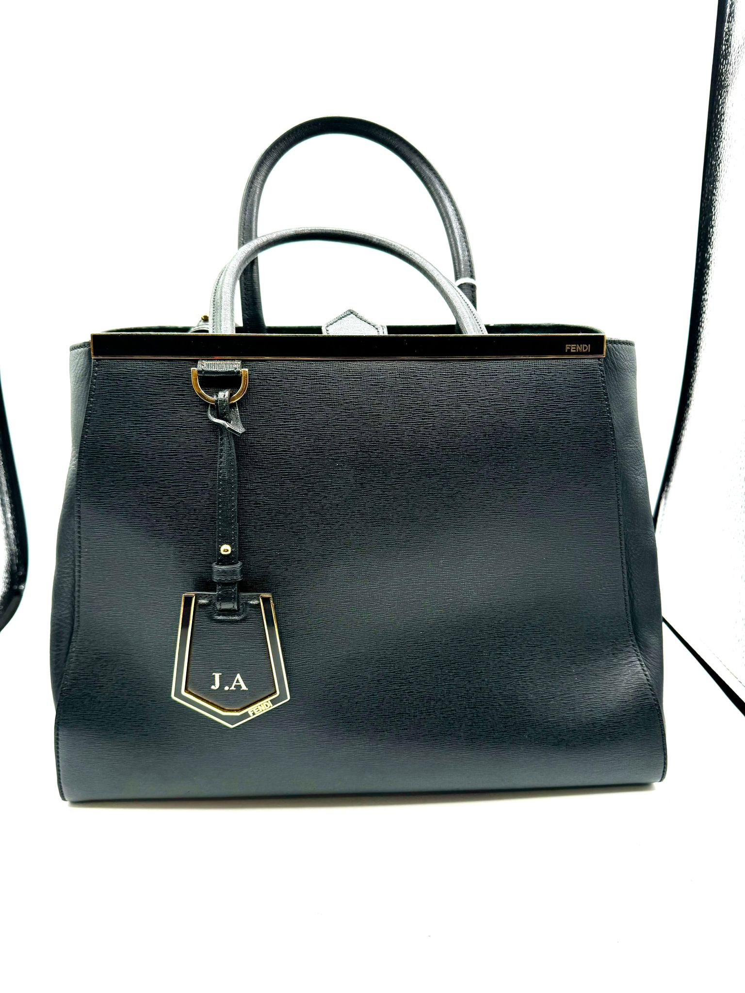 fendi negro