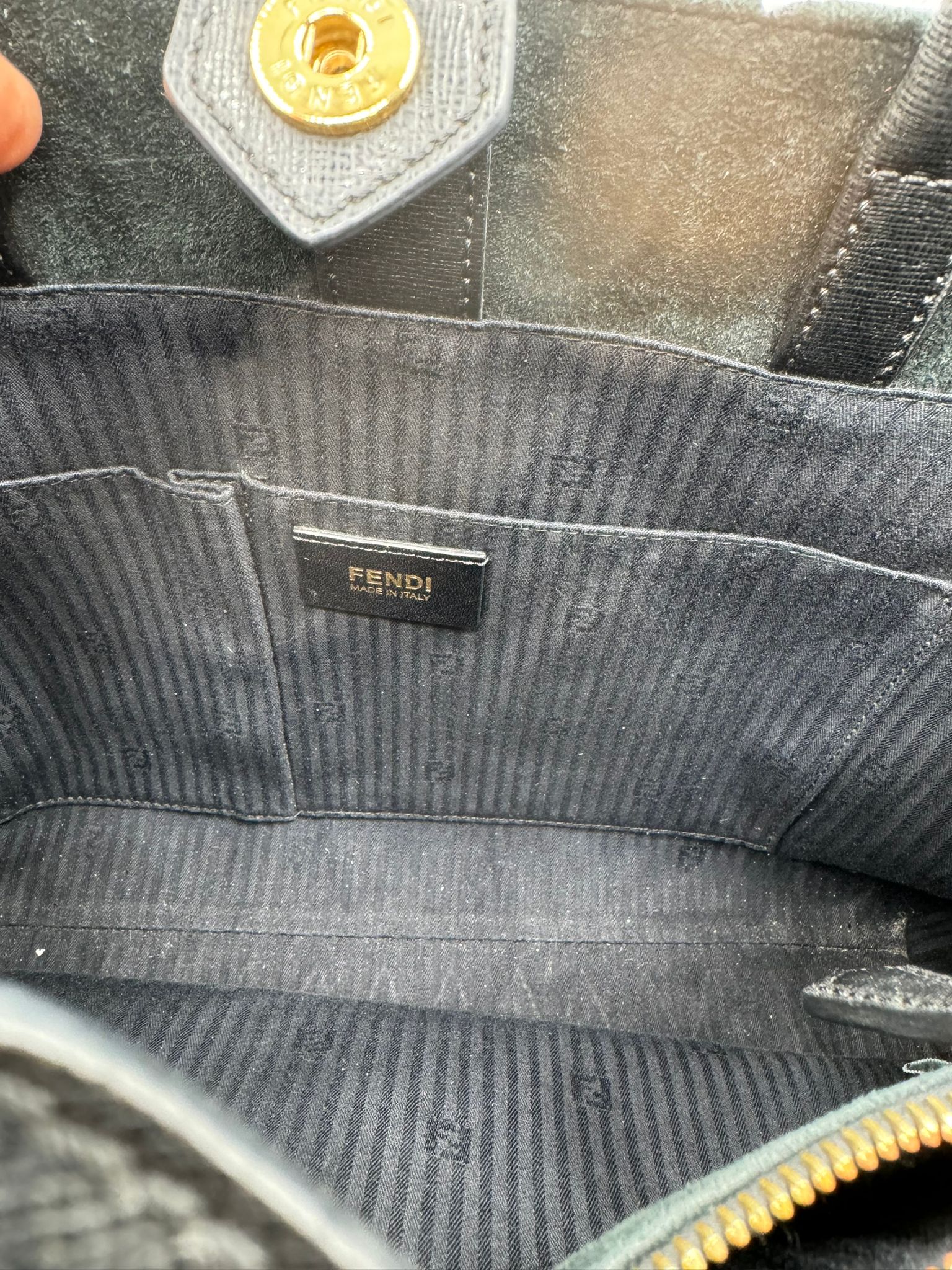 fendi negro