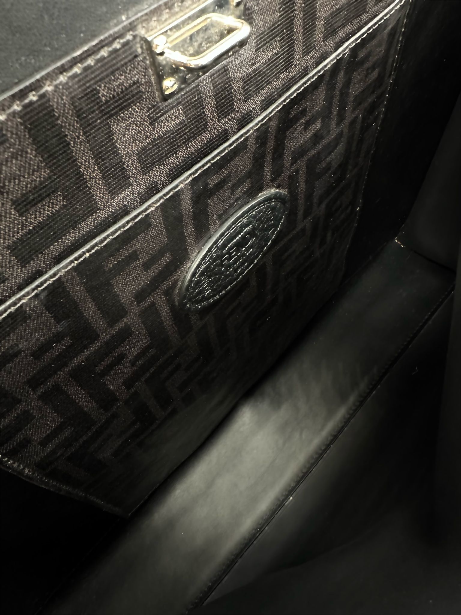 fendi peekaboo
