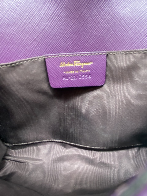 Ferragamo Miss Vara