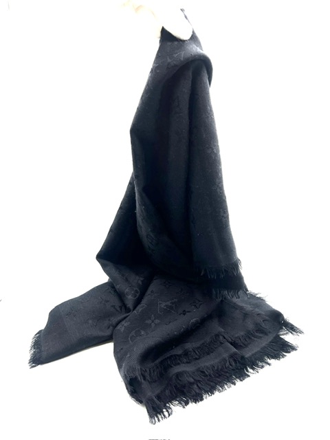 Foulard Louis Vuitton Monogram Invernal Negro
