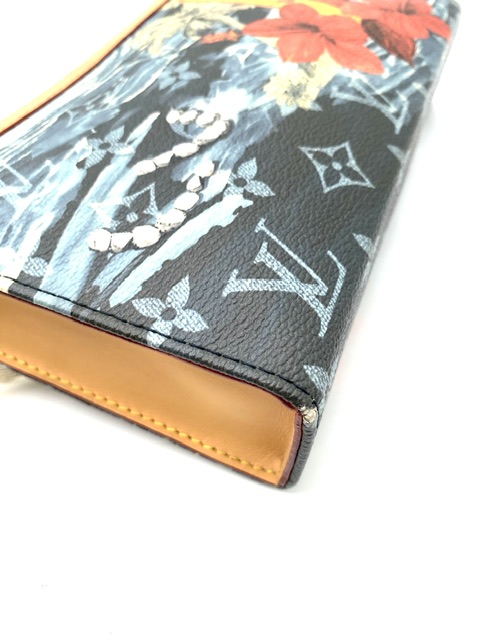 Gaston Wearable Wallet Surf Louis Vuitton