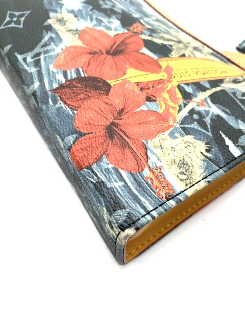 Gaston Wearable Wallet Surf Louis Vuitton