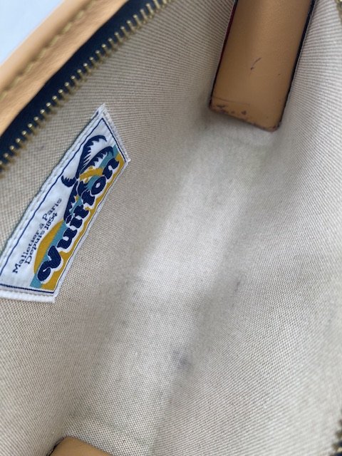 Gaston Wearable Wallet Surf Louis Vuitton