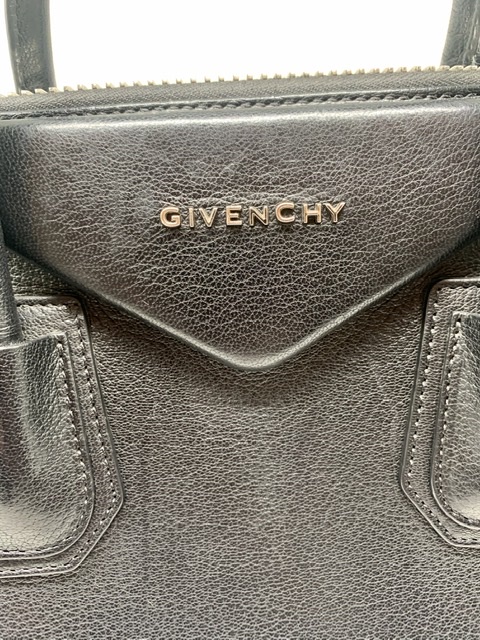 Givenchy Antígona