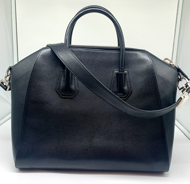 Givenchy Antígona