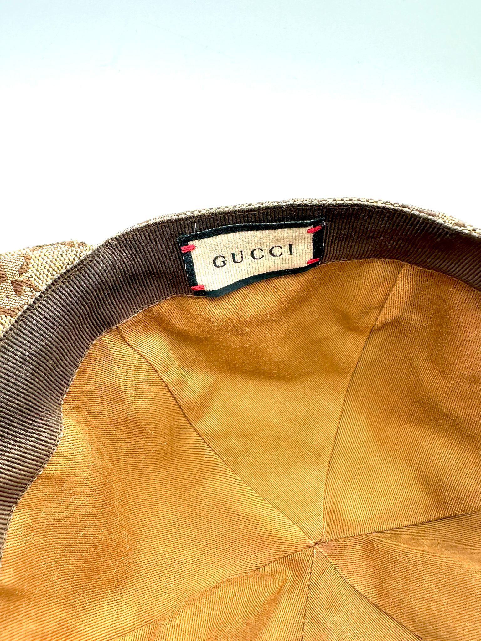 gorra gucci