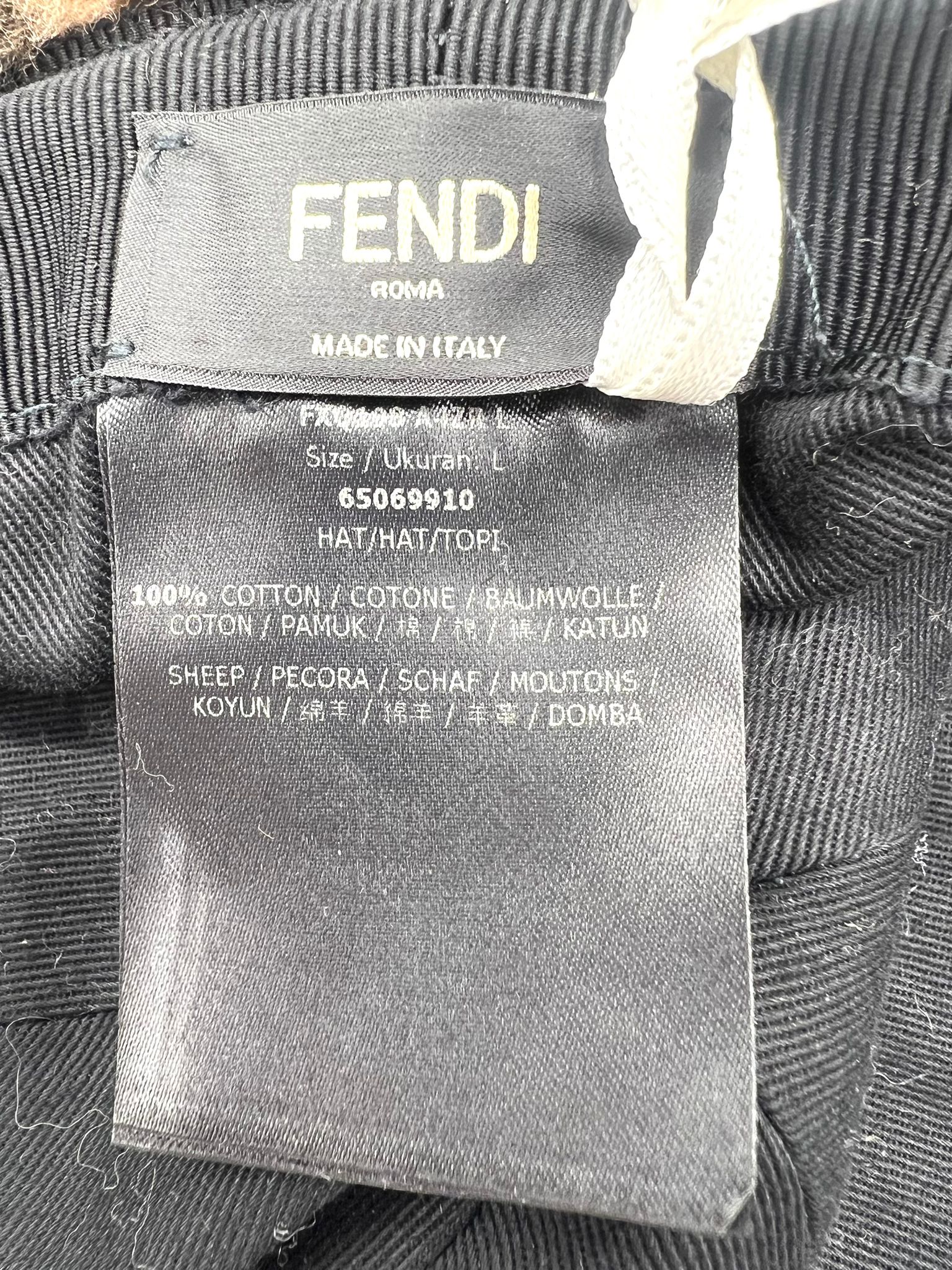 gorro fendi