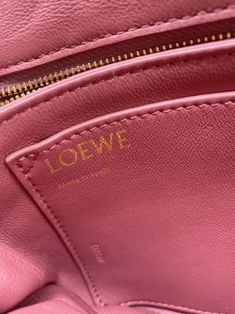 Goya puffer Burgundy Loewe