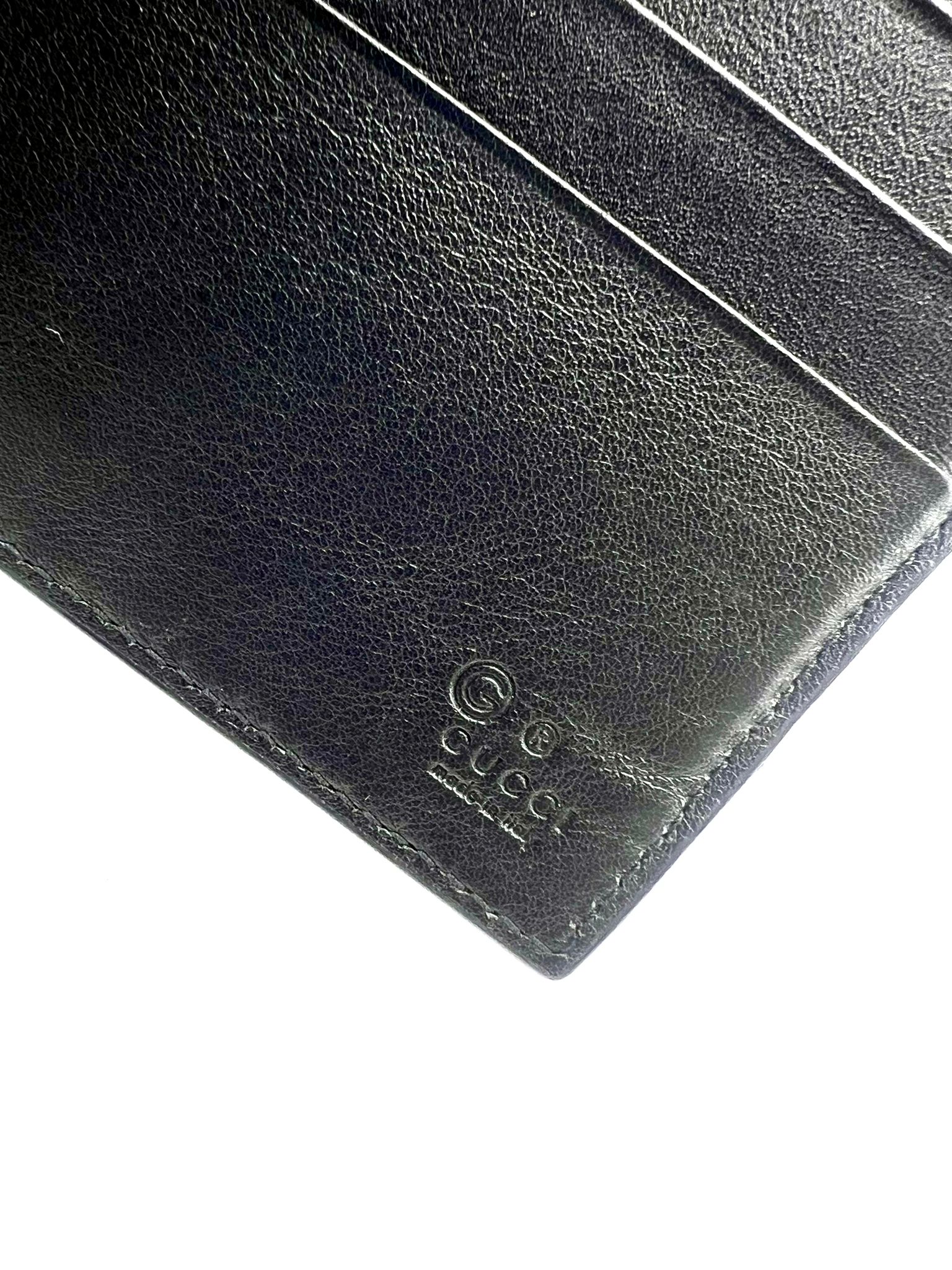 gucci cartera GG