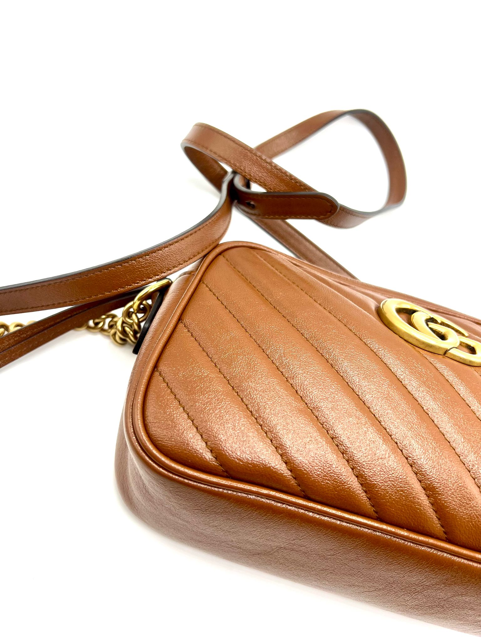 Gucci GG Marmont camera