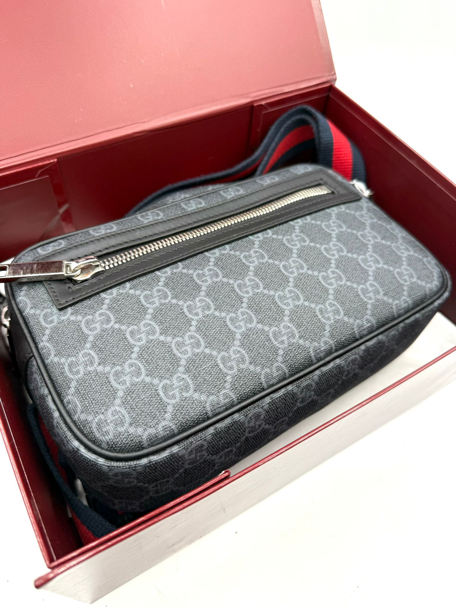 Gucci GG Supreme