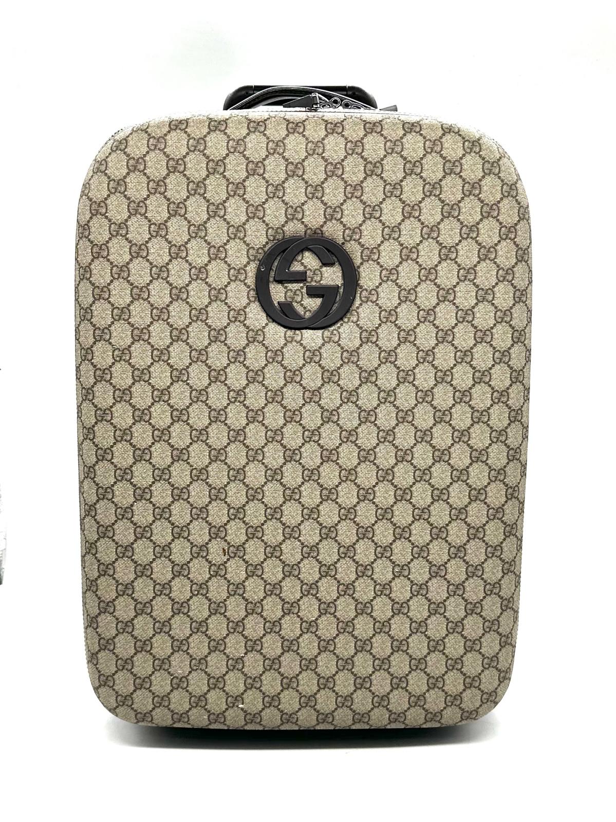 Gucci GG Supreme