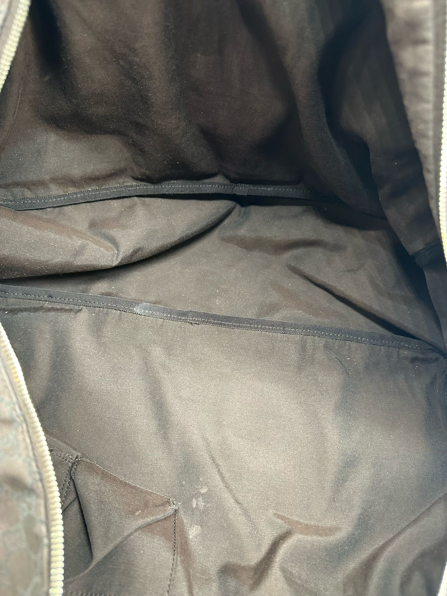 Gucci GG Supreme marrón