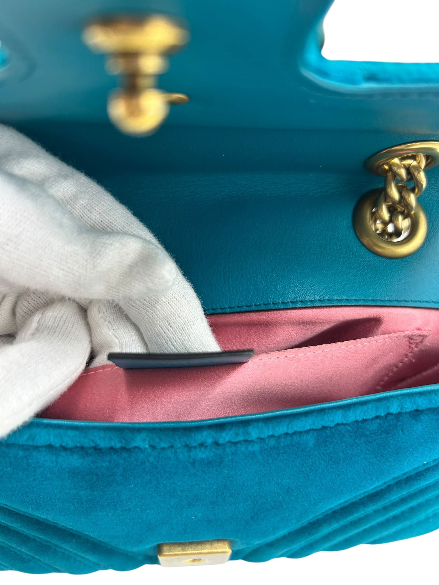 Gucci Marmont en terciopelo turquesa