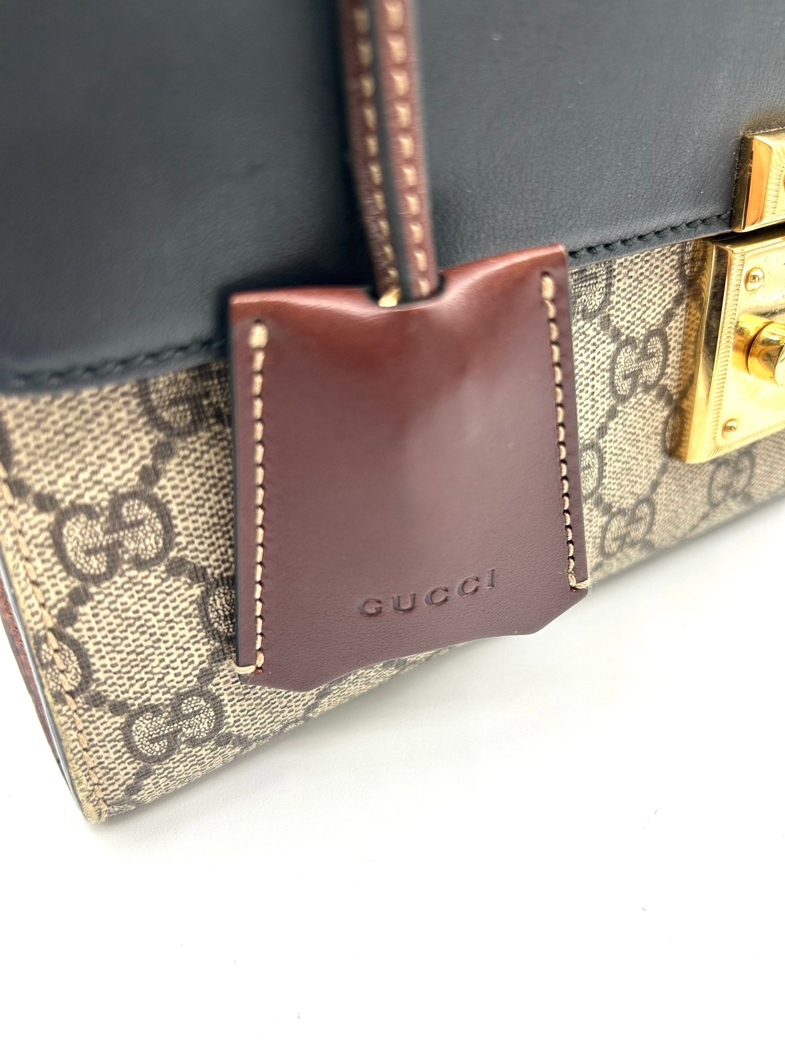 gucci padloock