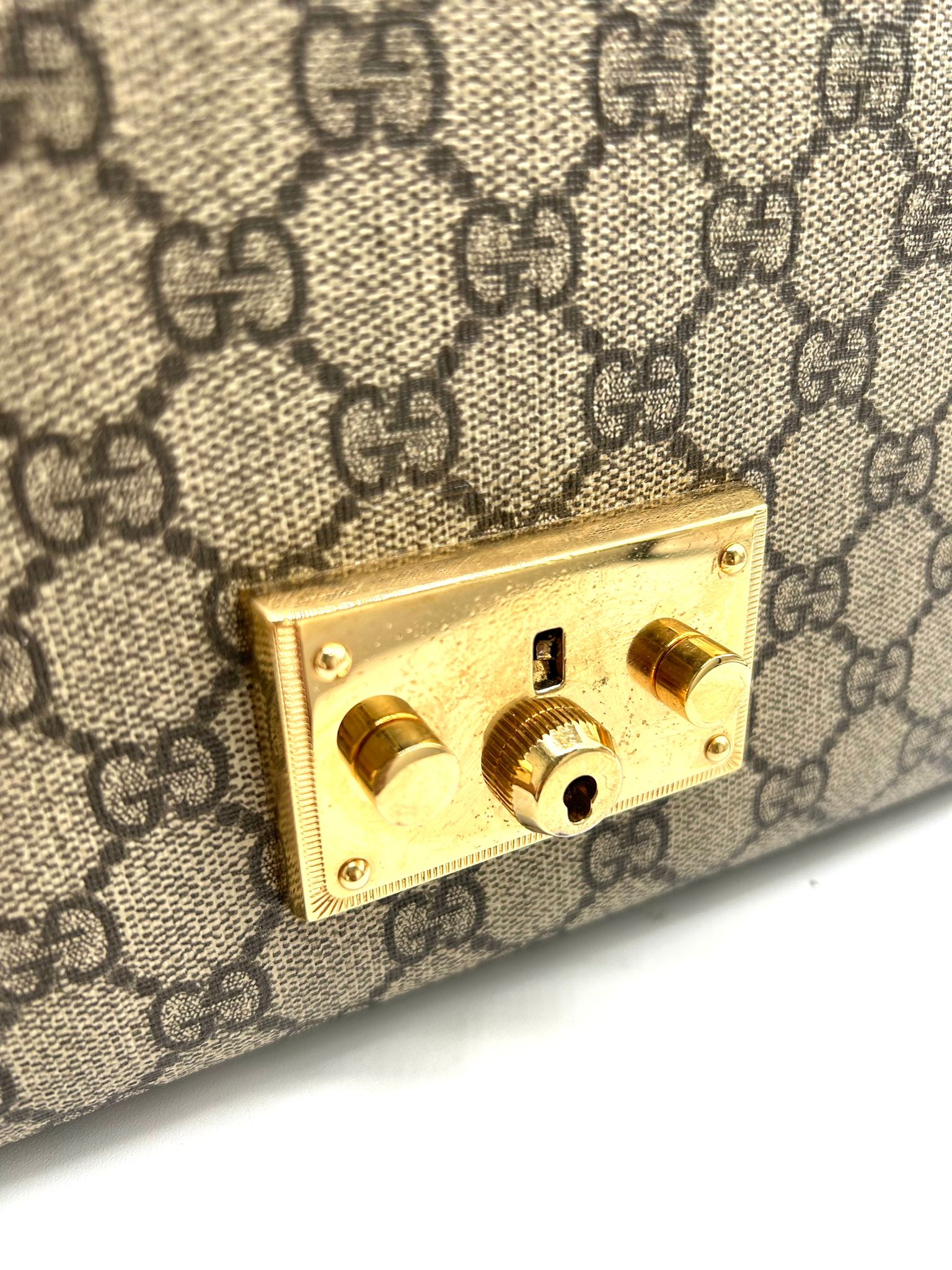 gucci padloock