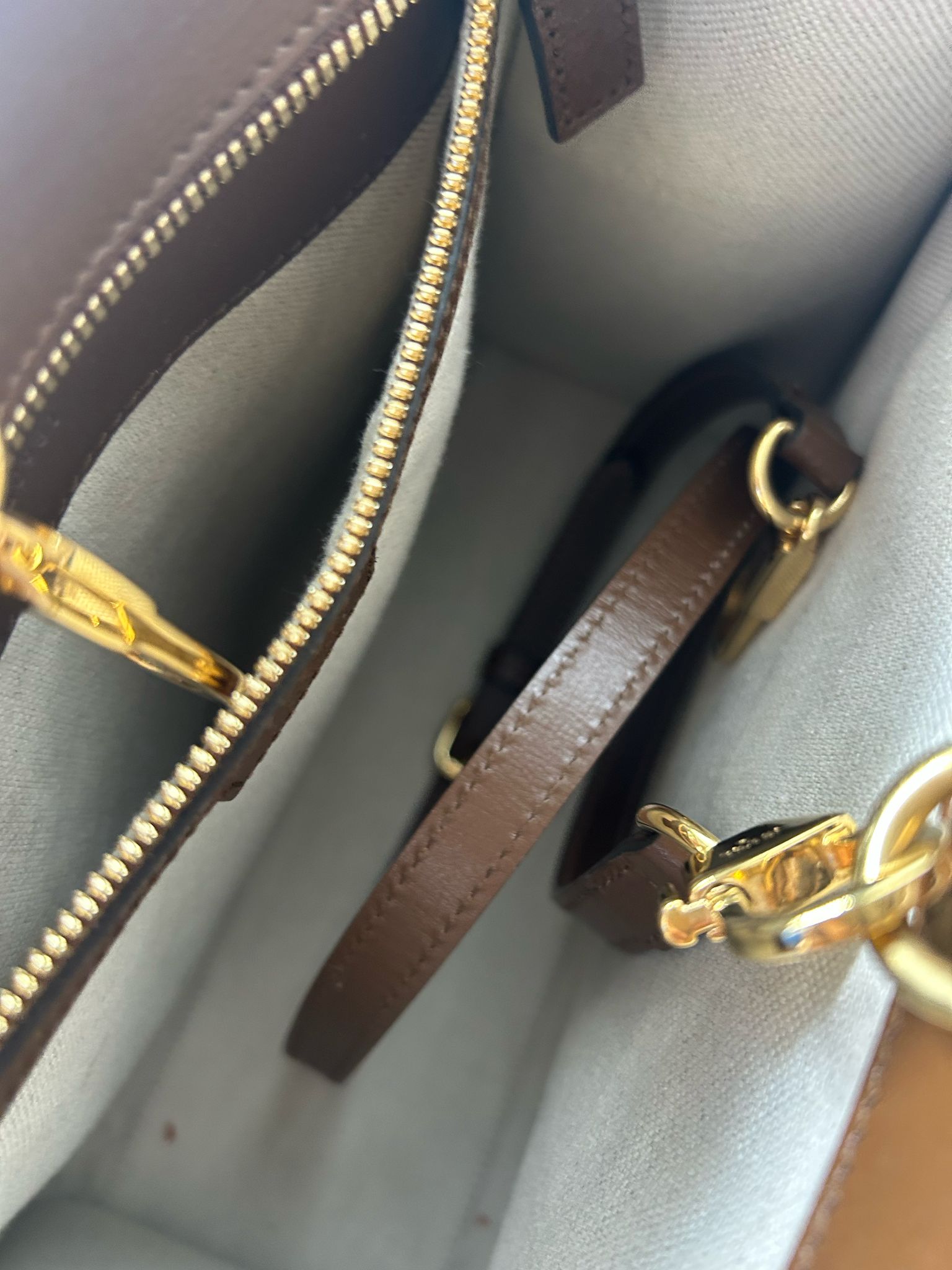 gucci tote gg