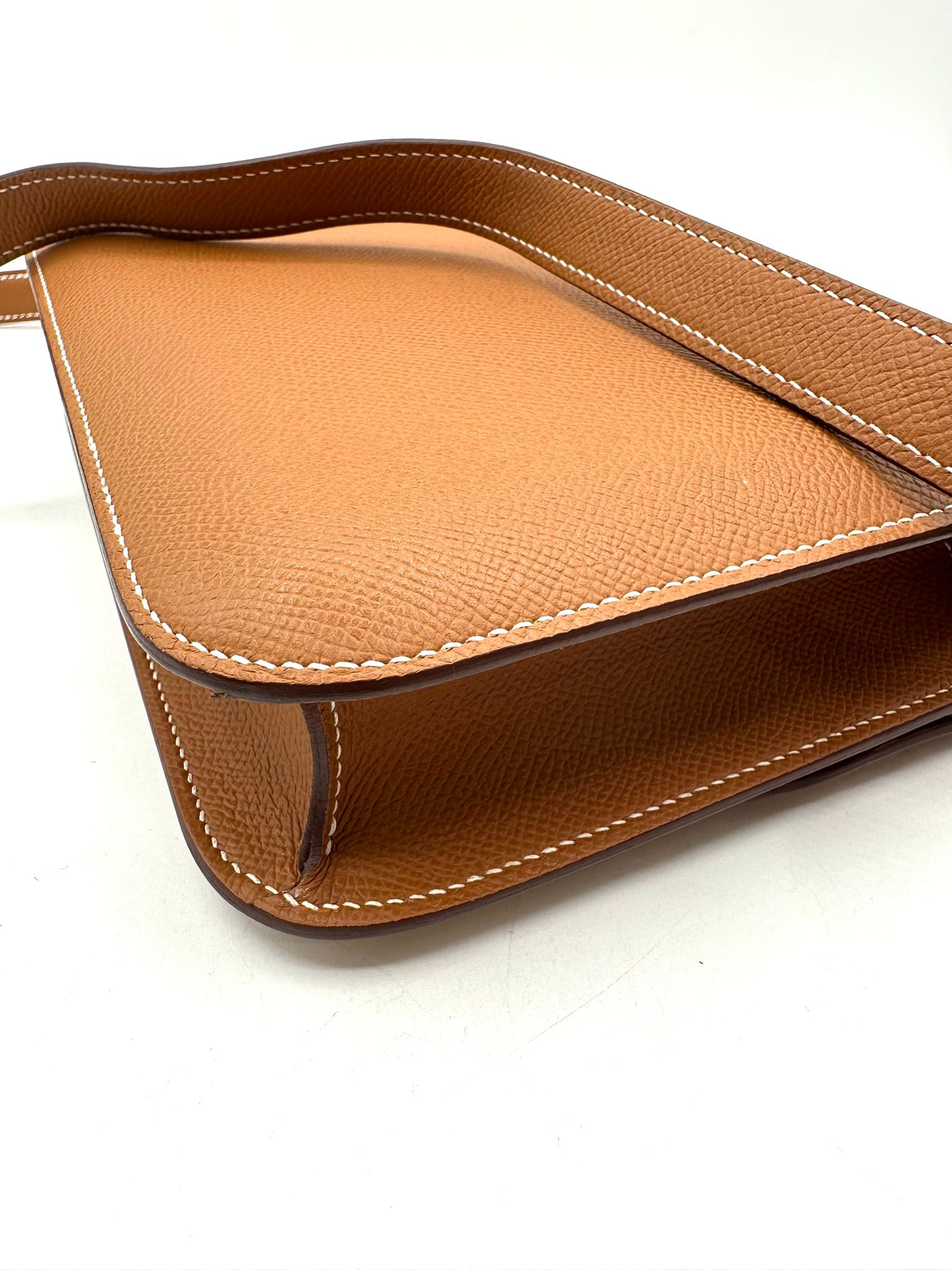 Hermès Constance 24