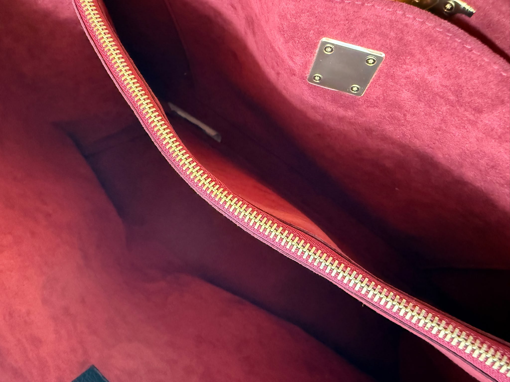 Lockit Tote