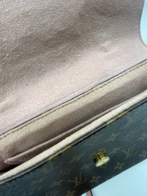 Locky BB Louis Vuitton