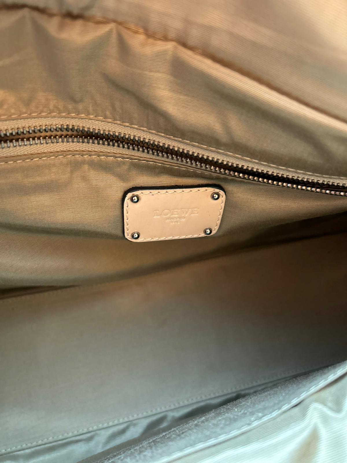 loewe amazona charol