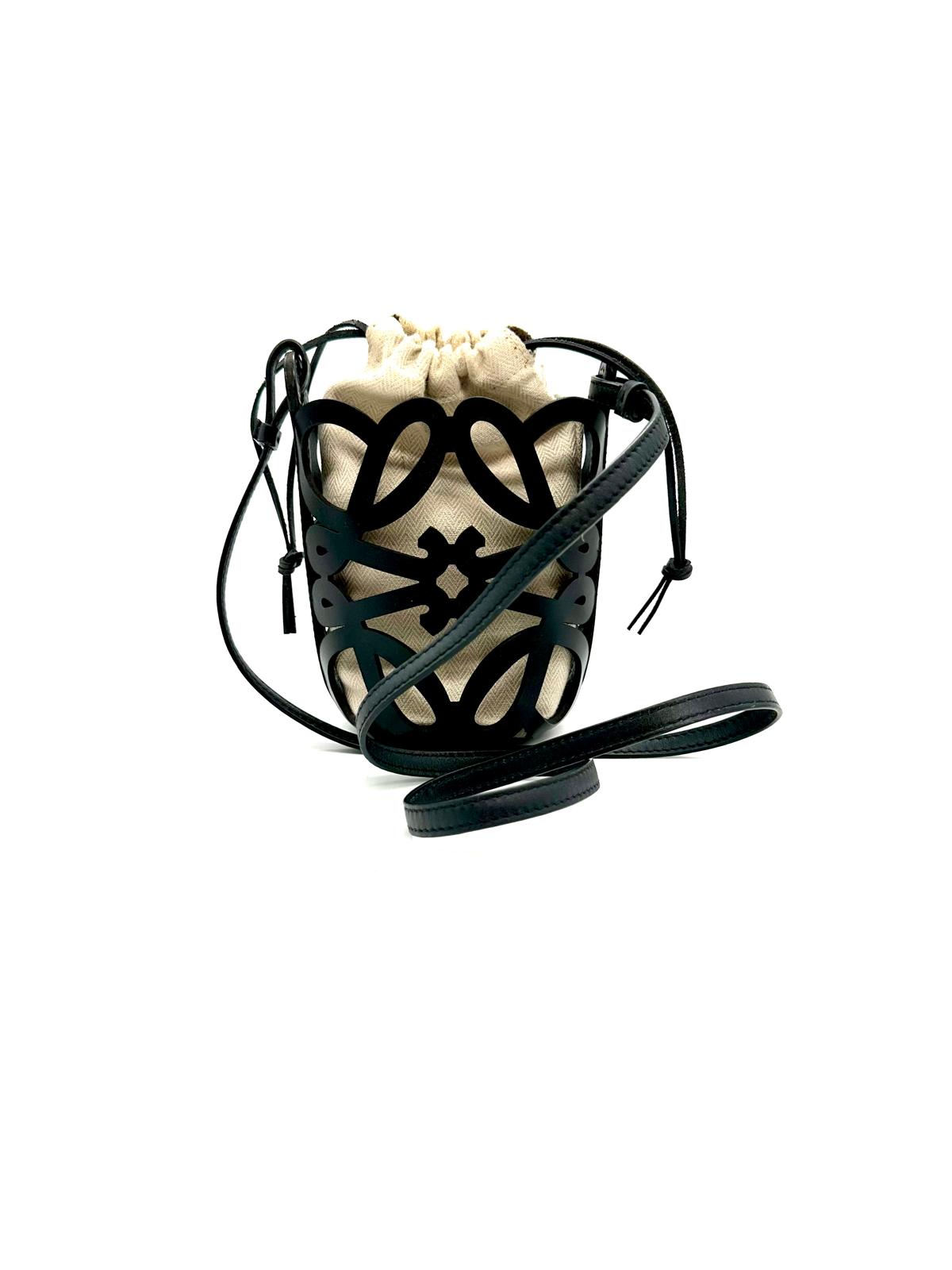 Loewe Anagram Cut-Out