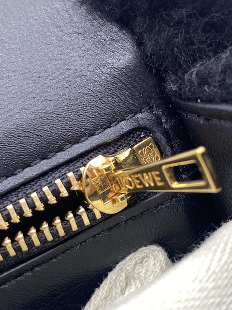 Loewe Goya puffer