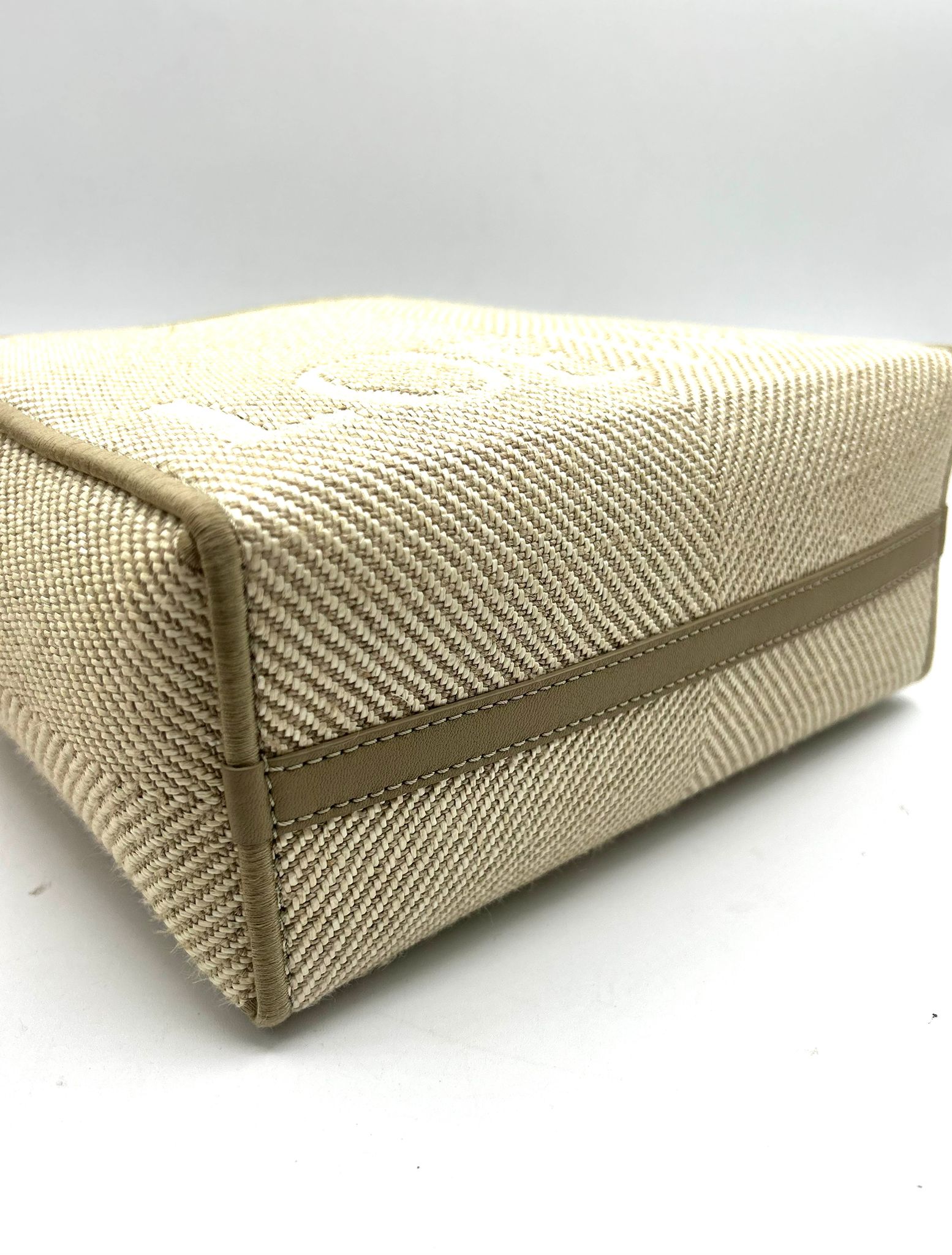 loewe tote